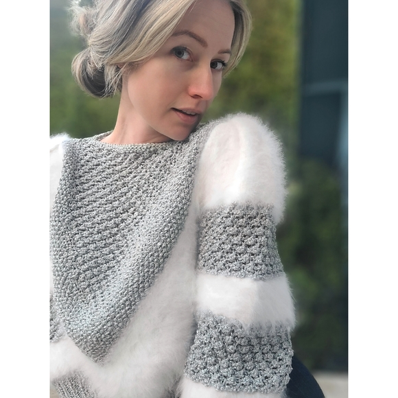 Vintage Canadian Hand Made Silver Knit White Angora  Sweater 80s Sz S - Picture 9 of 15